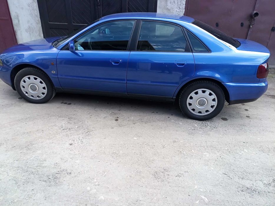 Audi A4 b5 motor 1.6