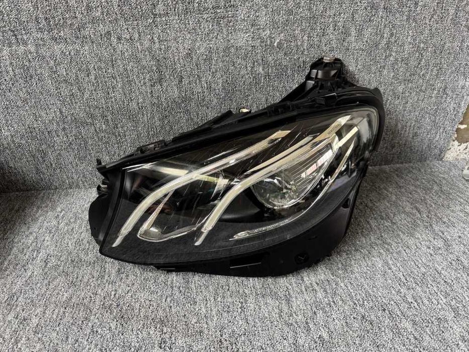 Mercedes E class 213 W213 Far stanga Performance complet