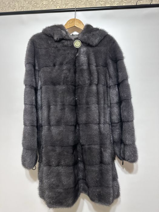 Продам норковую шубу в отличном состоянии