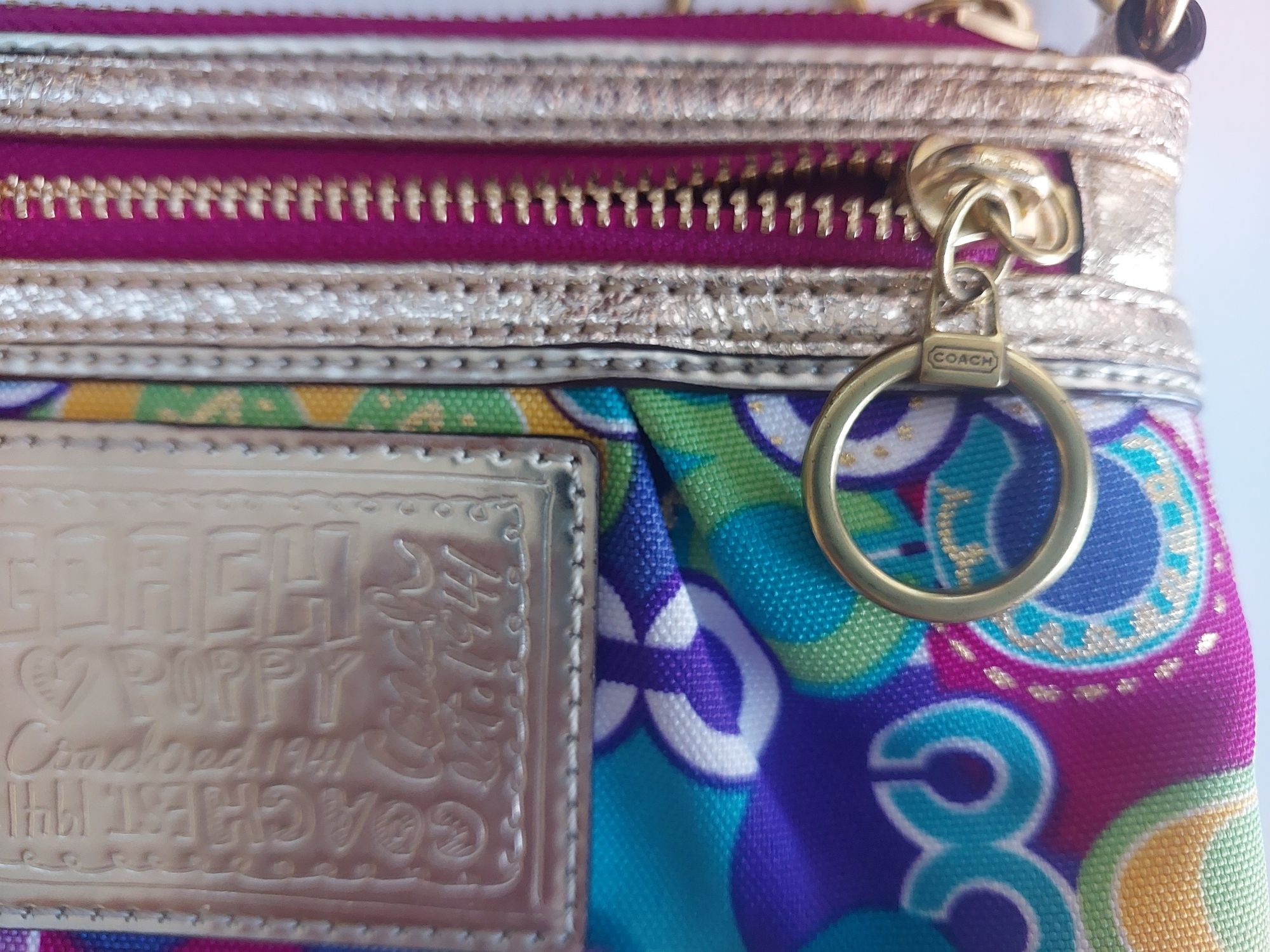 Продавам портмоне Coach