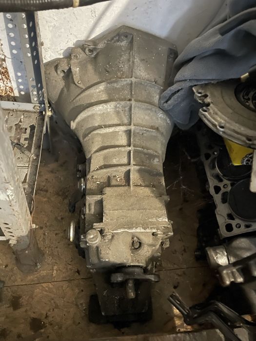 Ръчна кутия Mercedes Benz Е124  coupe