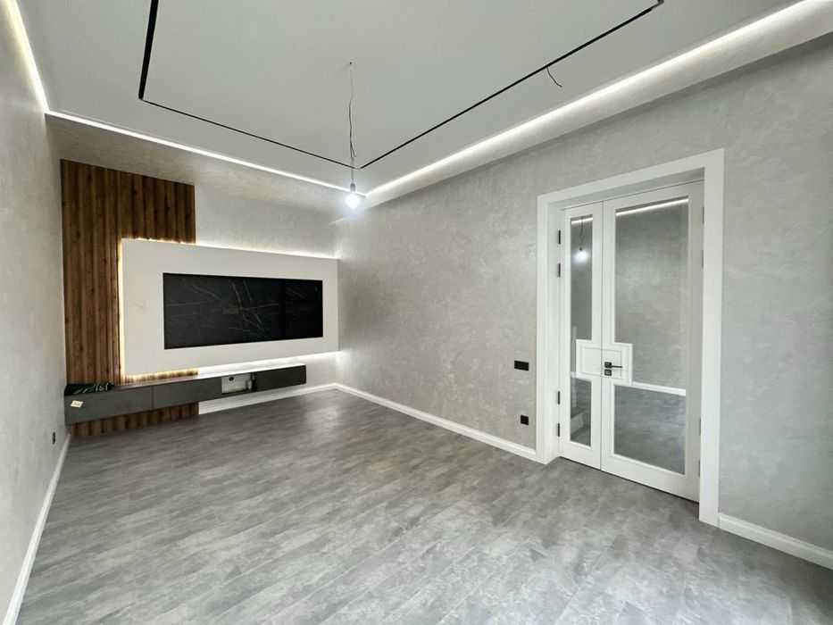 Продается новый евро дом в стиле Хай-Тек военный госпиталь школа WIST