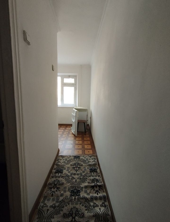 Kvartira 2 xonali yigitlarga sherikchilikga 1  kishi kerak