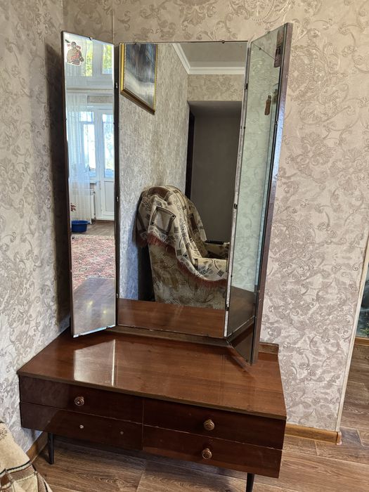 Трельяж с зеркалом