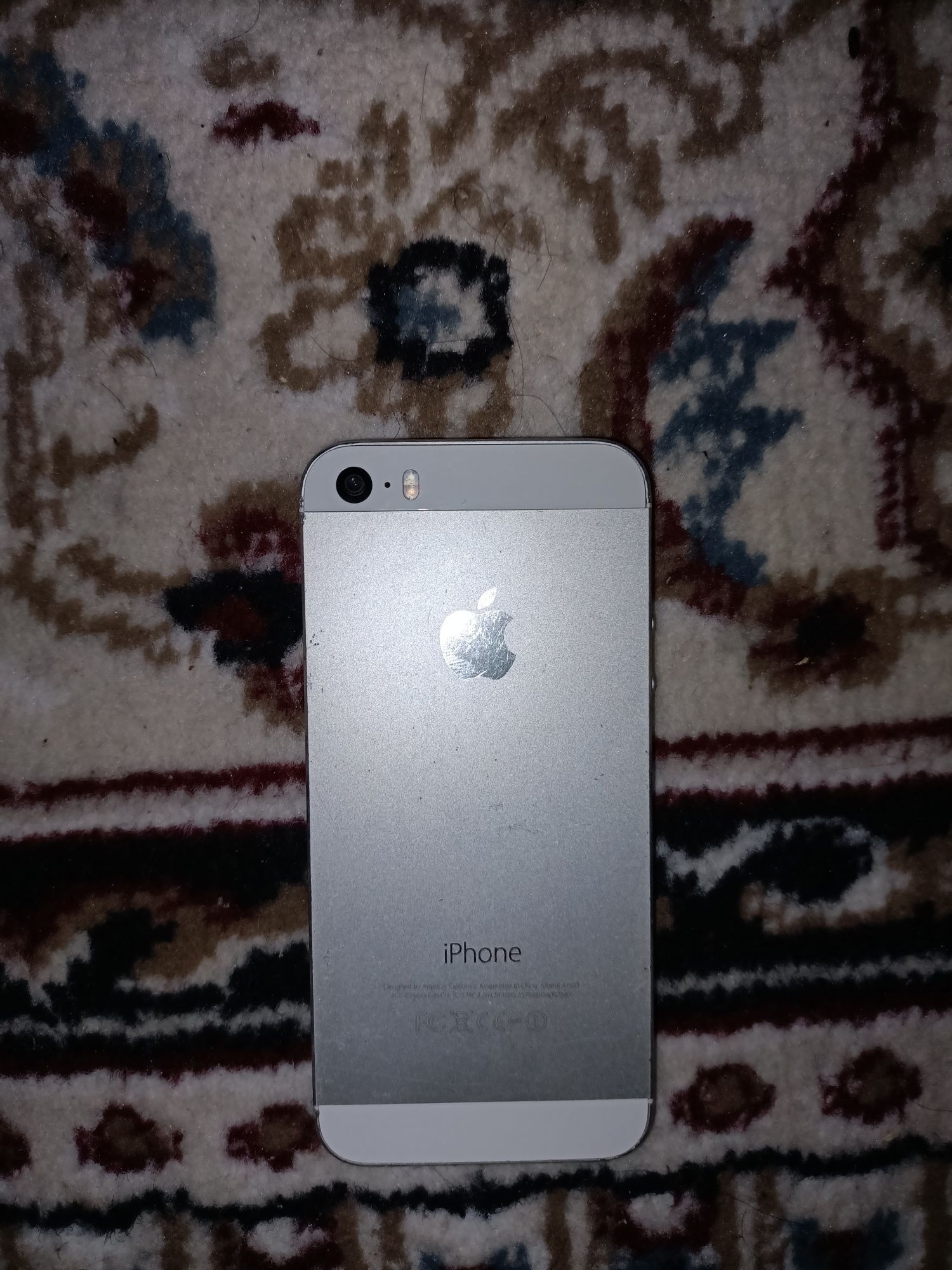 iPhone 5s.  айфон 5с