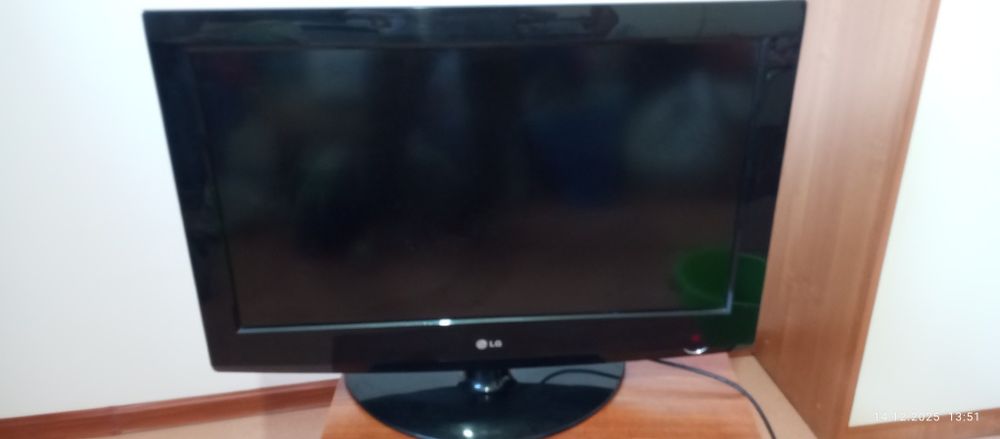 Продам телевизор LG 32