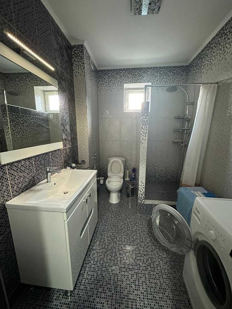 Дава се под наем Двустаен апартамент в София, Драгалевци - 70 кв.м за 400 € - Снимка #1