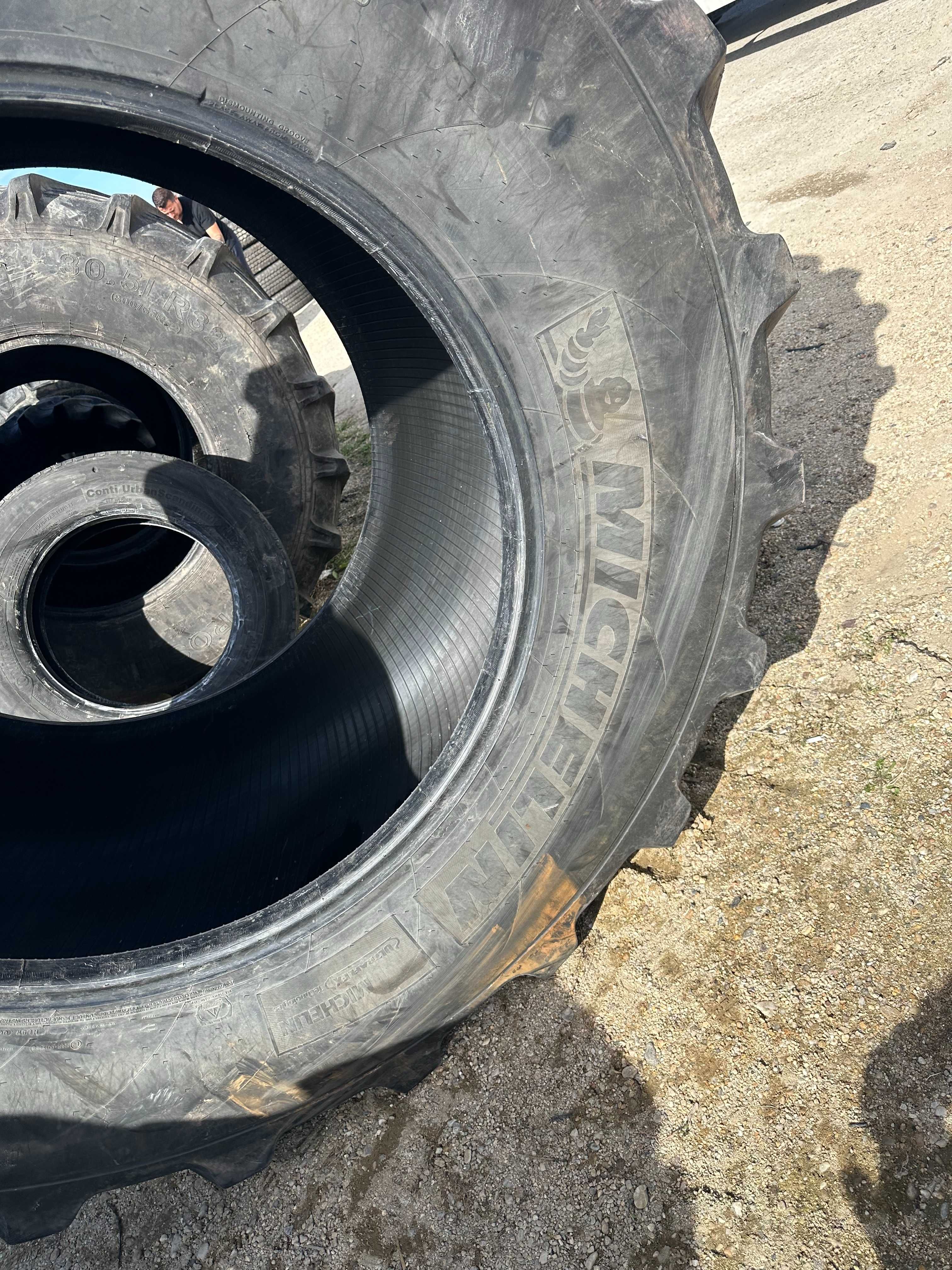 Anvelopa 900.60 R42