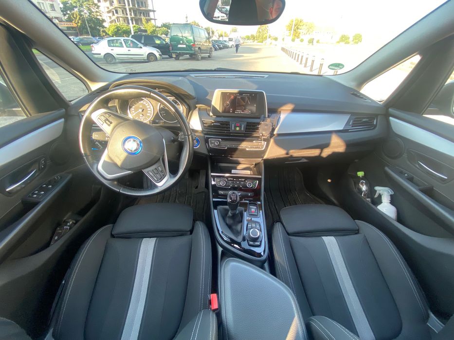 BMW Seria 2 Active Tourer 116CP - 2015 - 250000 km Sport Line