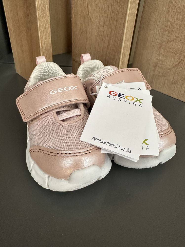 Adidasi roz Geox Respira marimea 21