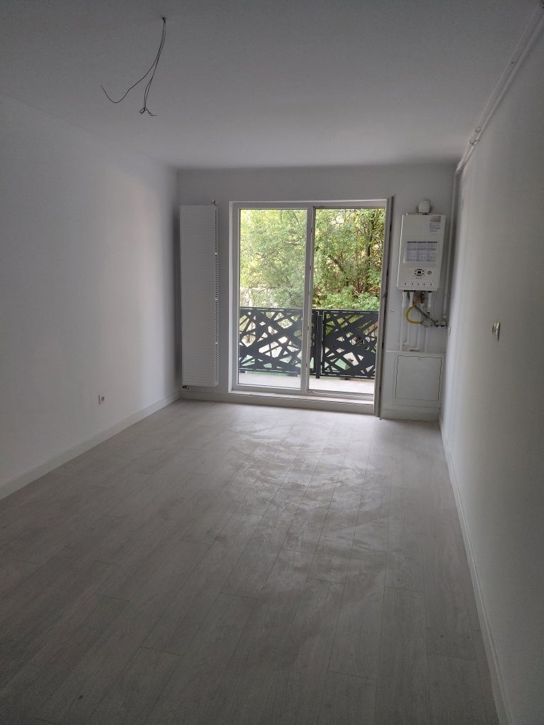 Vând apartament White Tower Ploiești