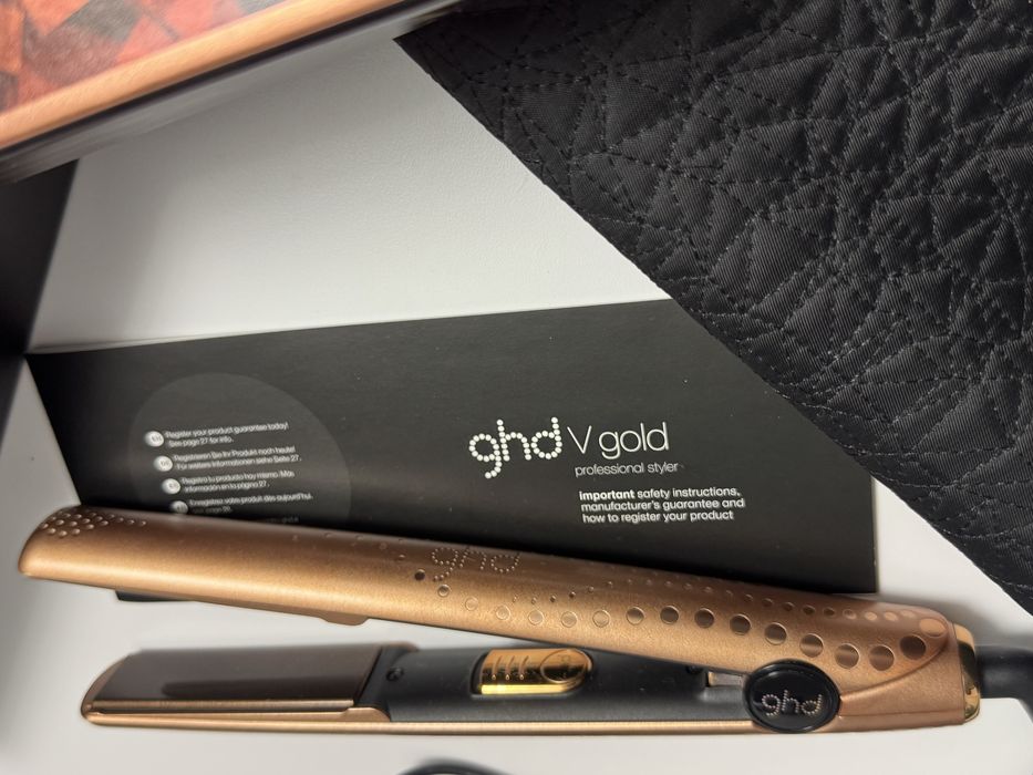 Vand placa indreptat parul profesionala GHD V Gold
