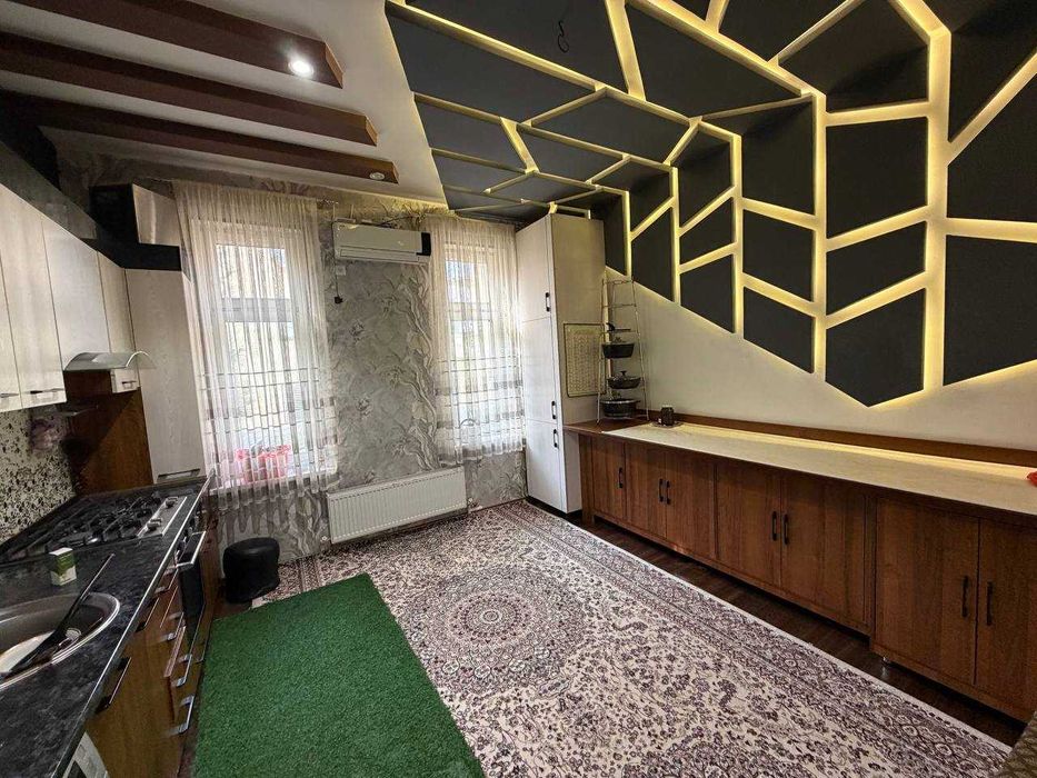 Продаётся 3х комн квартира на 2 этаже Ор-р Мелодия