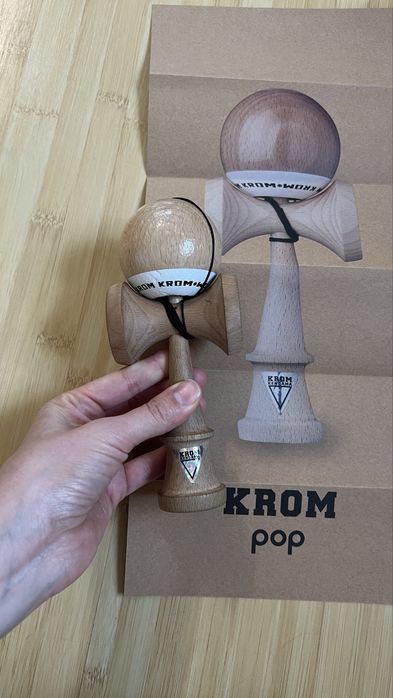 Kendama Krom Pop lol sticky naked