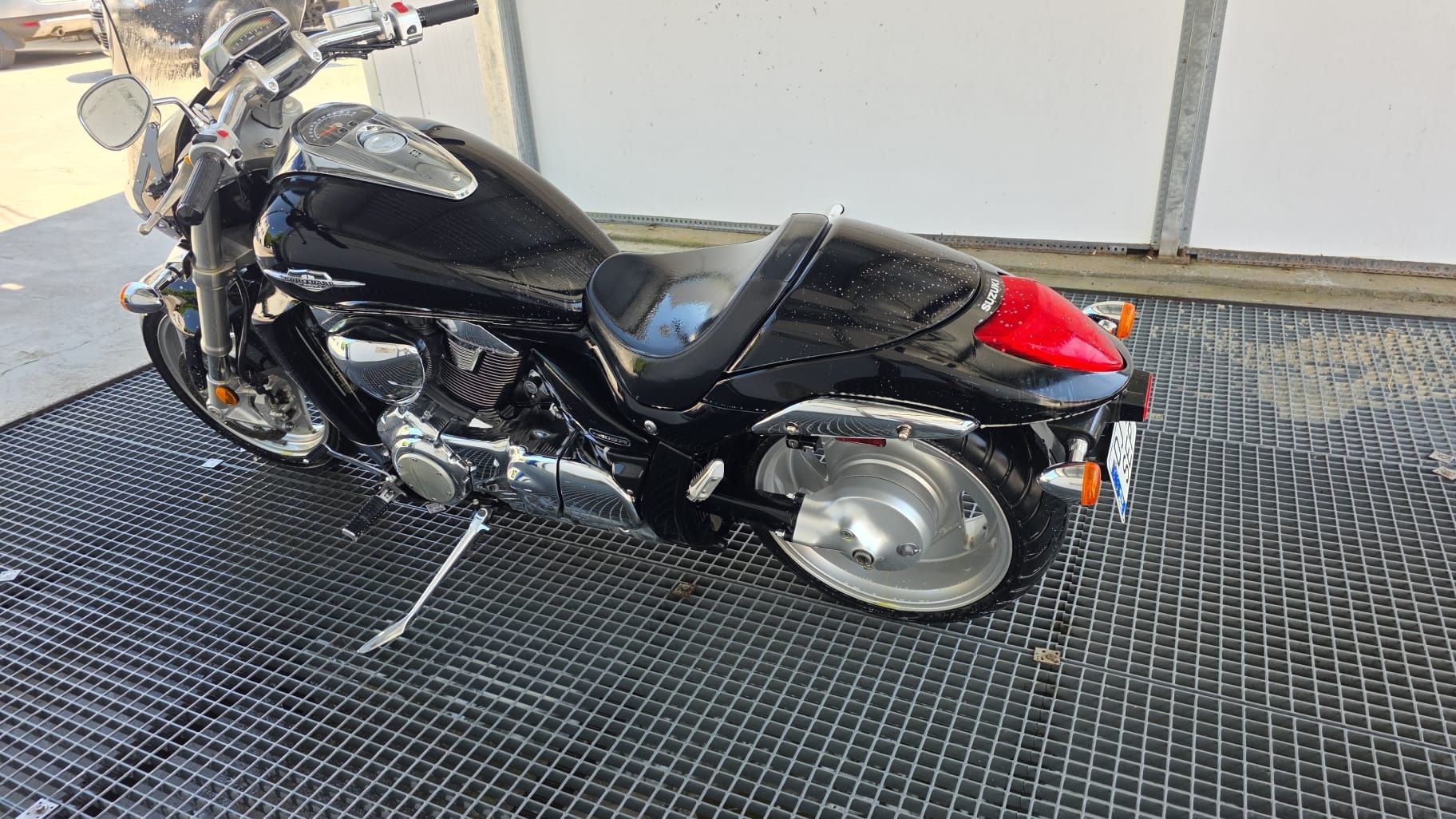 Suzuki boulevard m109r