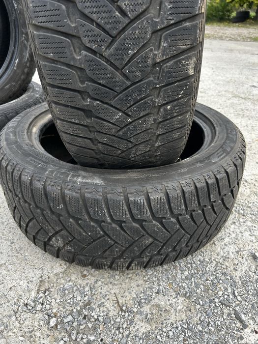 4бр Зимни гуми Dunlop 225/50R17