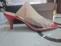 Pantof deschis din piele cu toc
