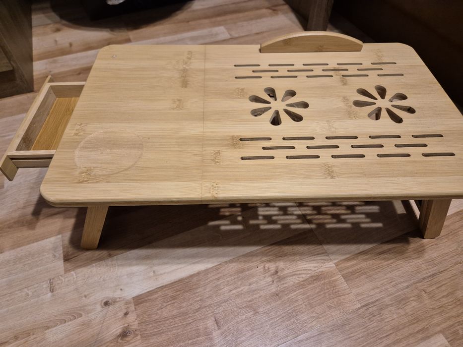 Дървена подложка за лаптоп