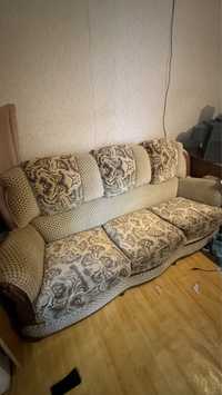 Продам диван с 2 креслами