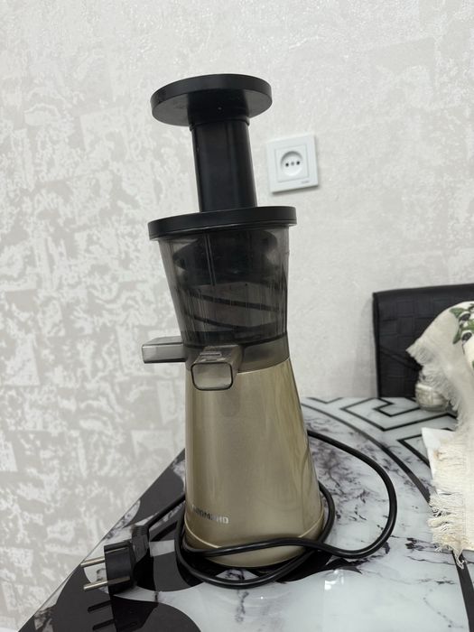Соковыжималка техника для кухни