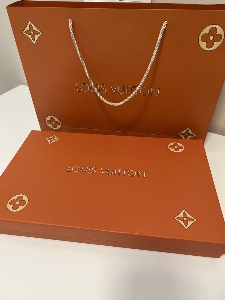 Платок Louis Vuitton