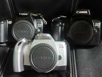 Lot de 3 aparate foto SLR pe film Canon