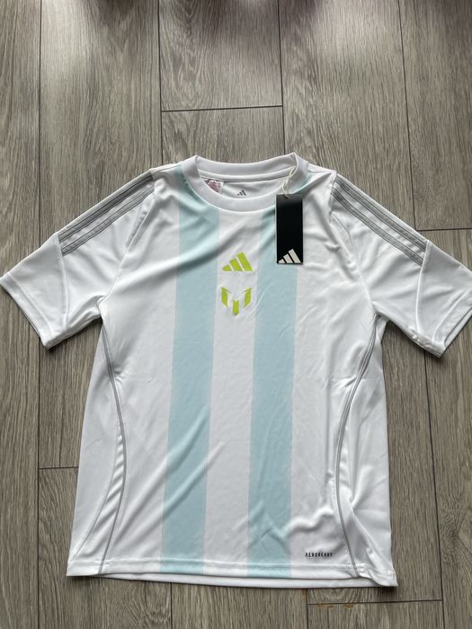 Tricou adidas nou cu eticheta