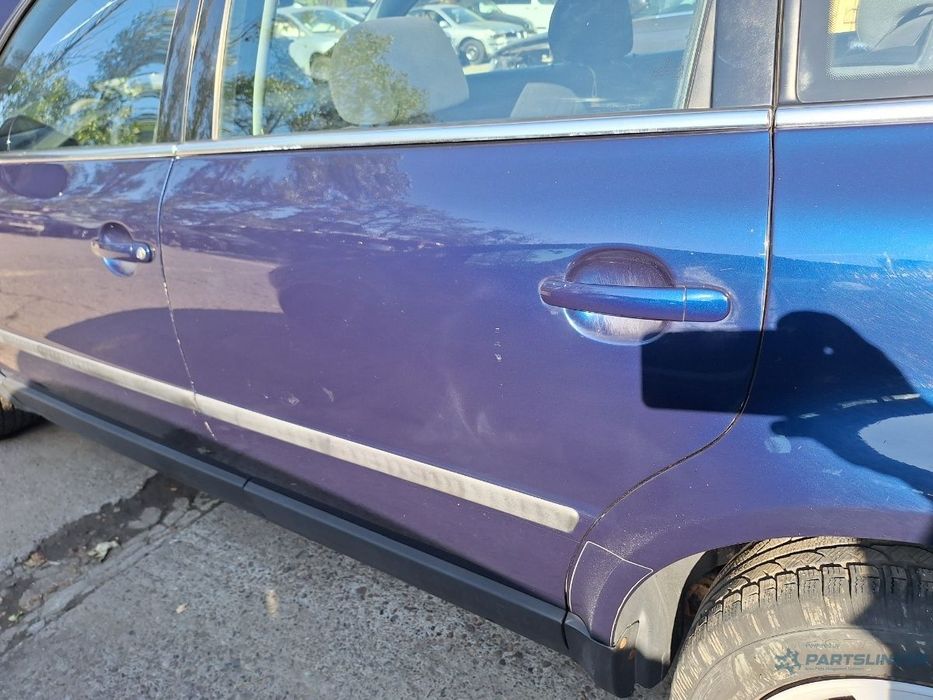 Usa Portieră spate VOLKSWAGEN PASSAT 3B3 2000 1.9 TDI AWX 96KW|130HP 2000