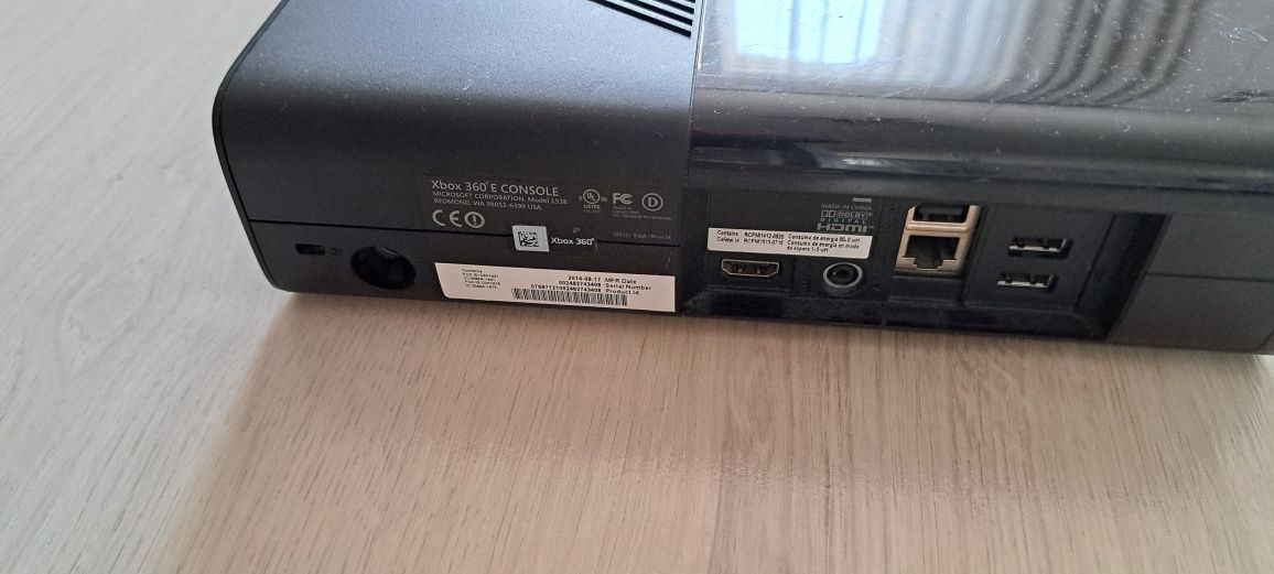 Xbox 360 e HDD 20 gb