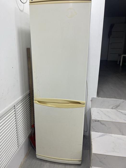 Продам холодильник рабочии