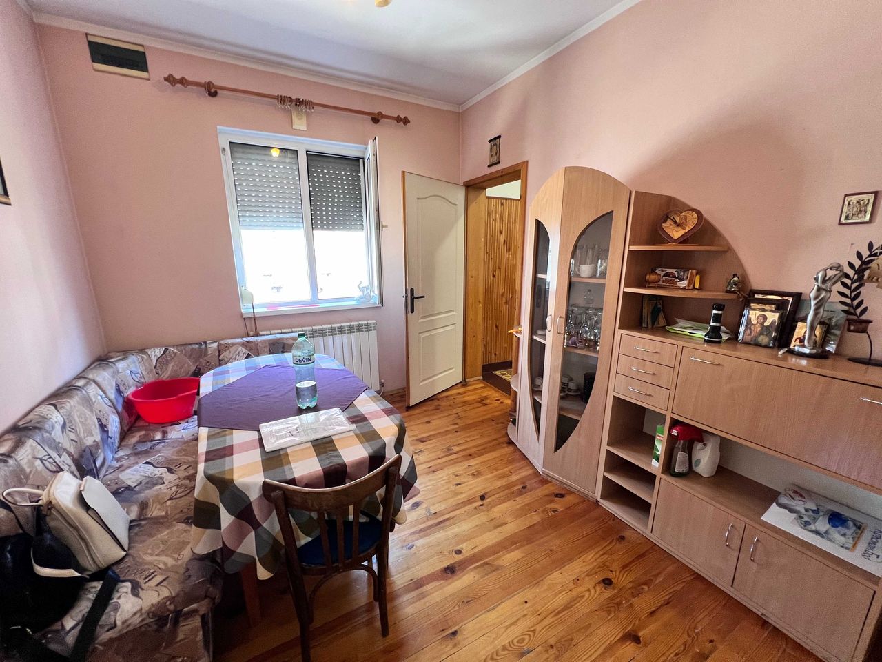 Продава се Къща в Хасково, Република - 160 кв.м за 619 €/кв.м - Снимка #2