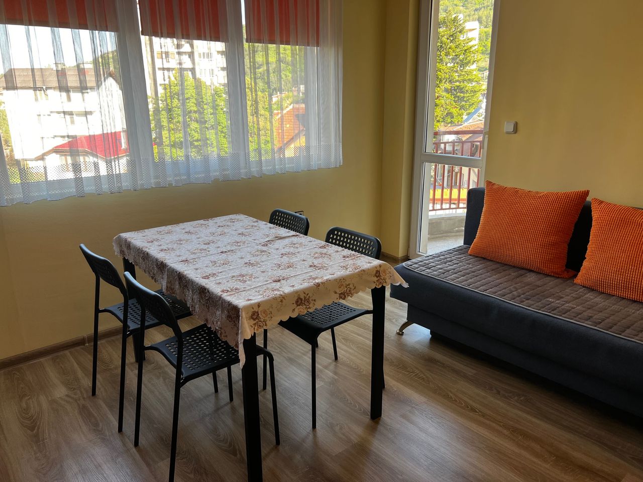 Дава се под наем Двустаен апартамент в Дупница - 55 кв.м за 280.5 € - Снимка #4