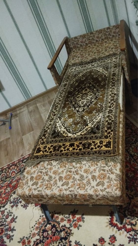 Продам раскладную софу