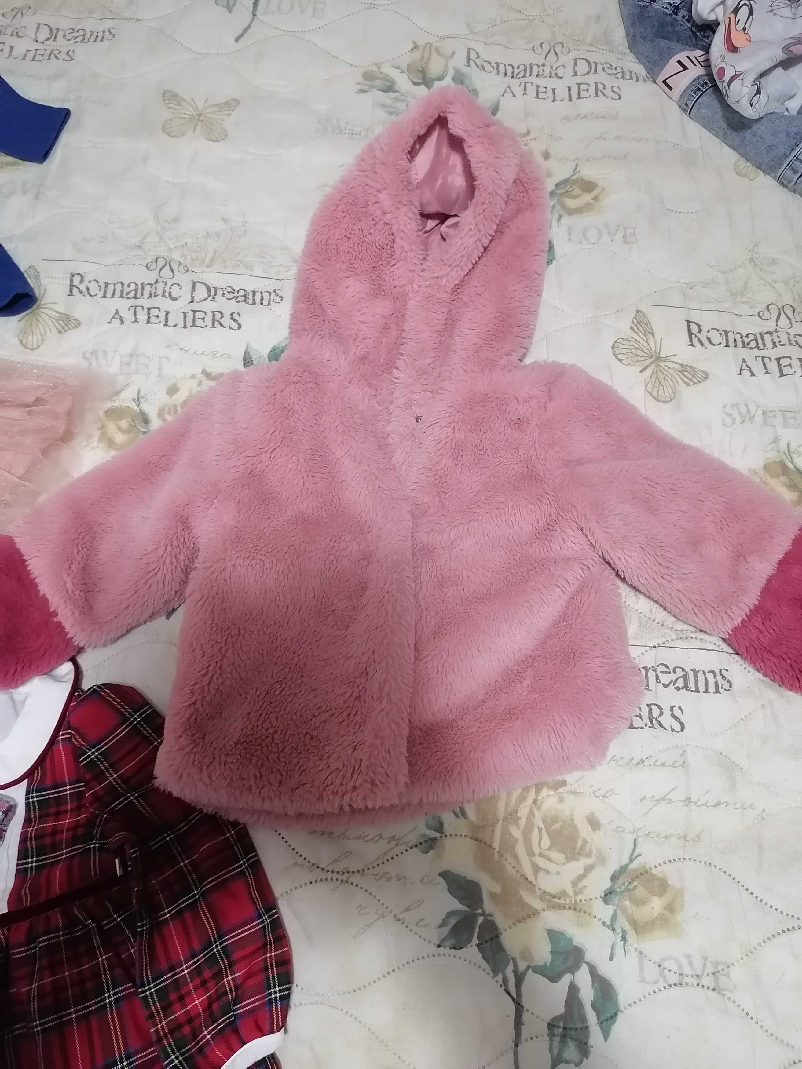 Продавам детски дрехи