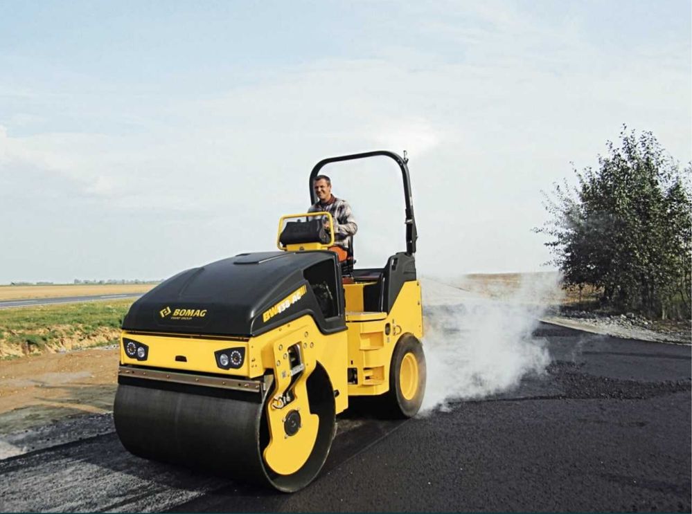 Аренда  вибрационный комбинированный каток BOMAG BW138AC-5