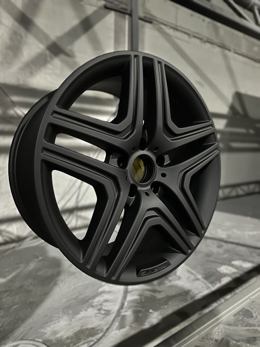 Vopsire in camp electrostatic si sablare.