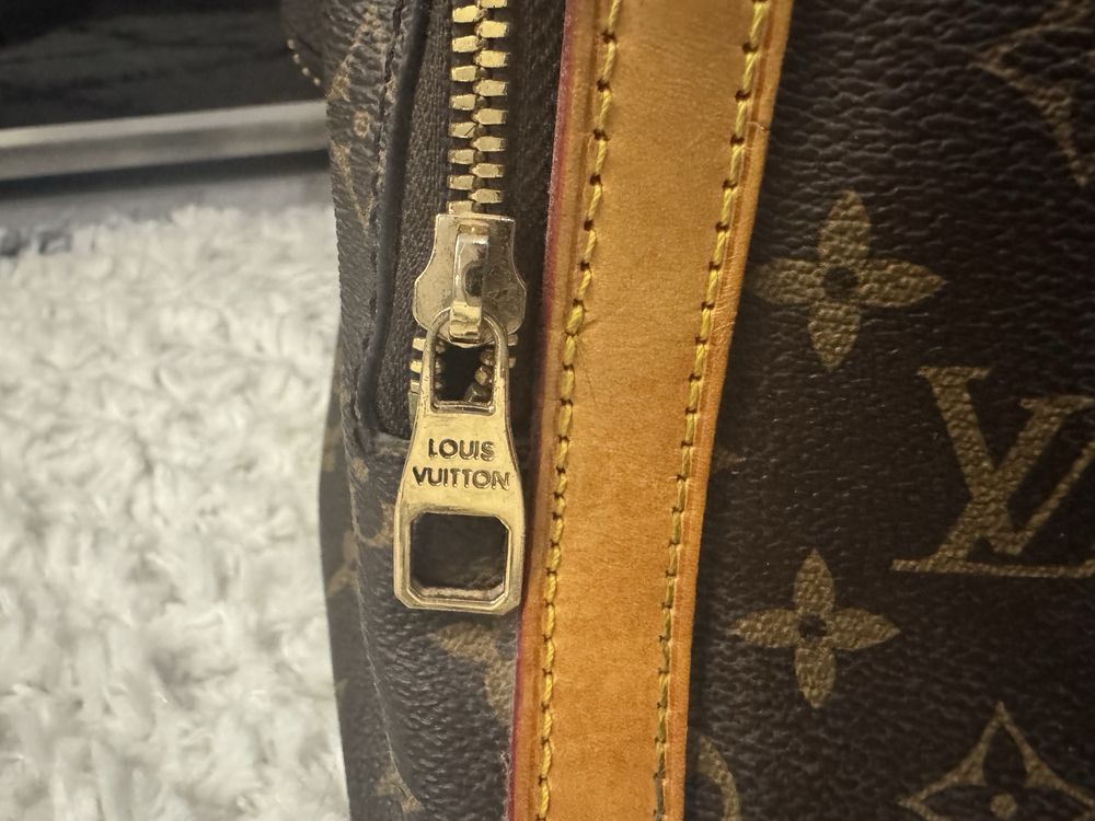 Дамска чанта на louis vuitton