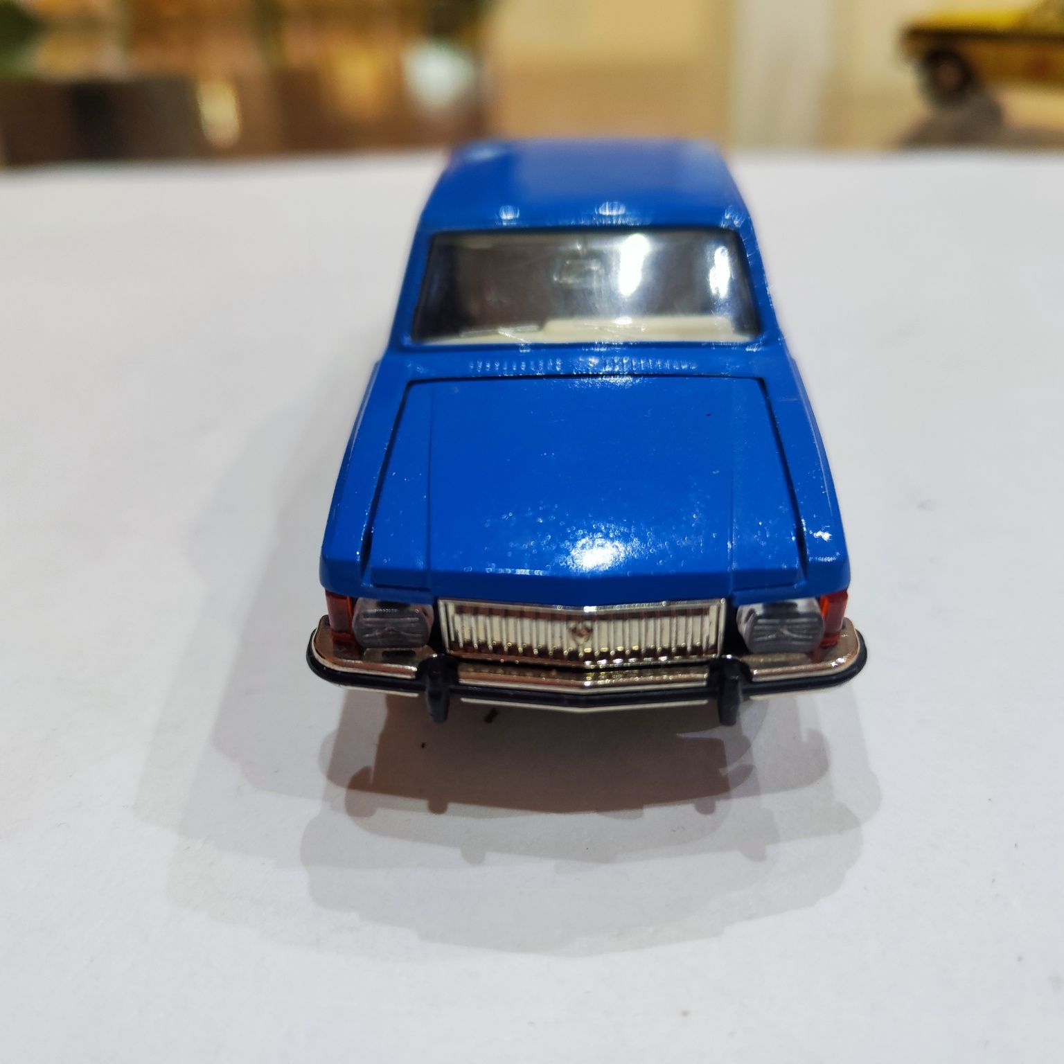 Продам модель авто производства СССР газ-3102