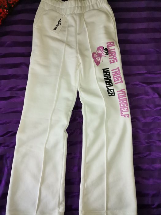 100%Оригинален спортен панталон на Wrangler