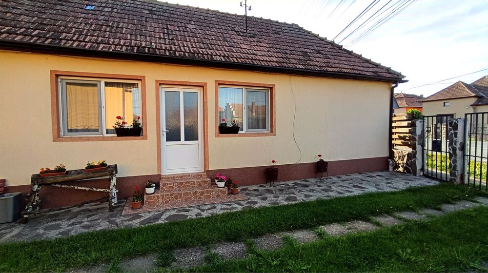 Casa de vanzare in poiana