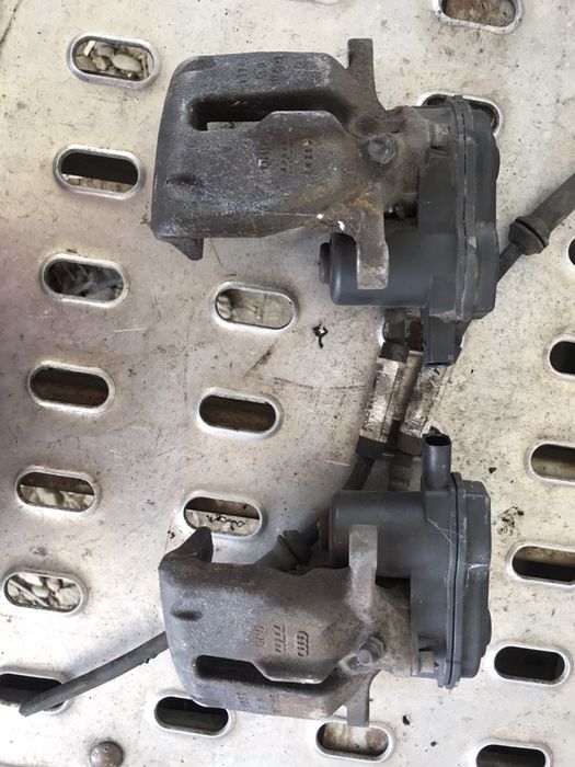 Etrier stanga spate etrier dreapta spate audi a4 b8 audi a5 2007-2016