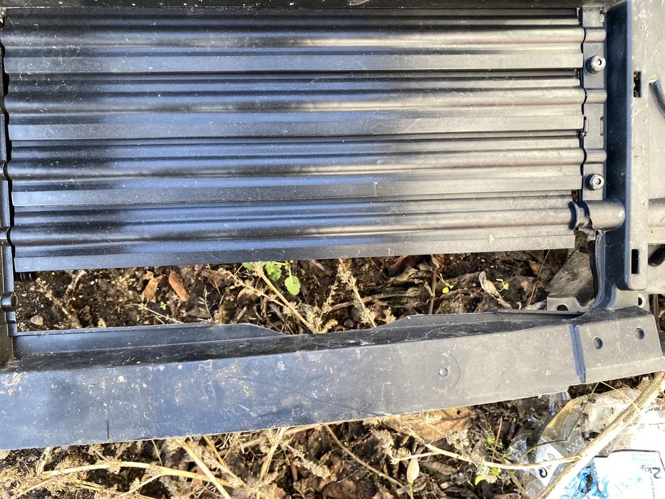 Grila activa Volvo XC 60 2 2018 - 2024 grila shutter radiator XC60