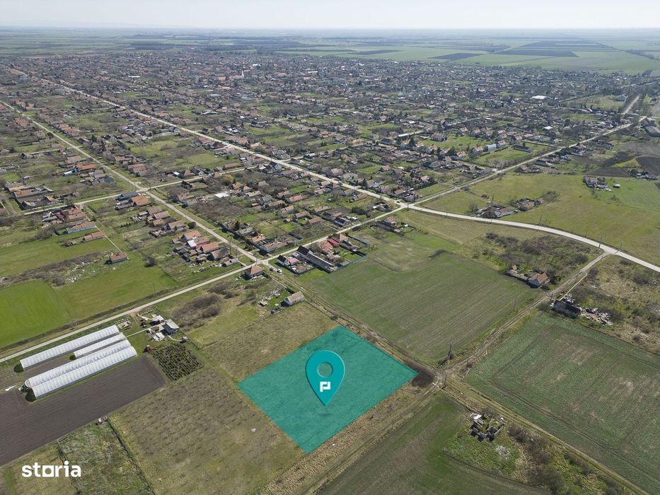 Teren intravilan de 1400 mp în Battonya