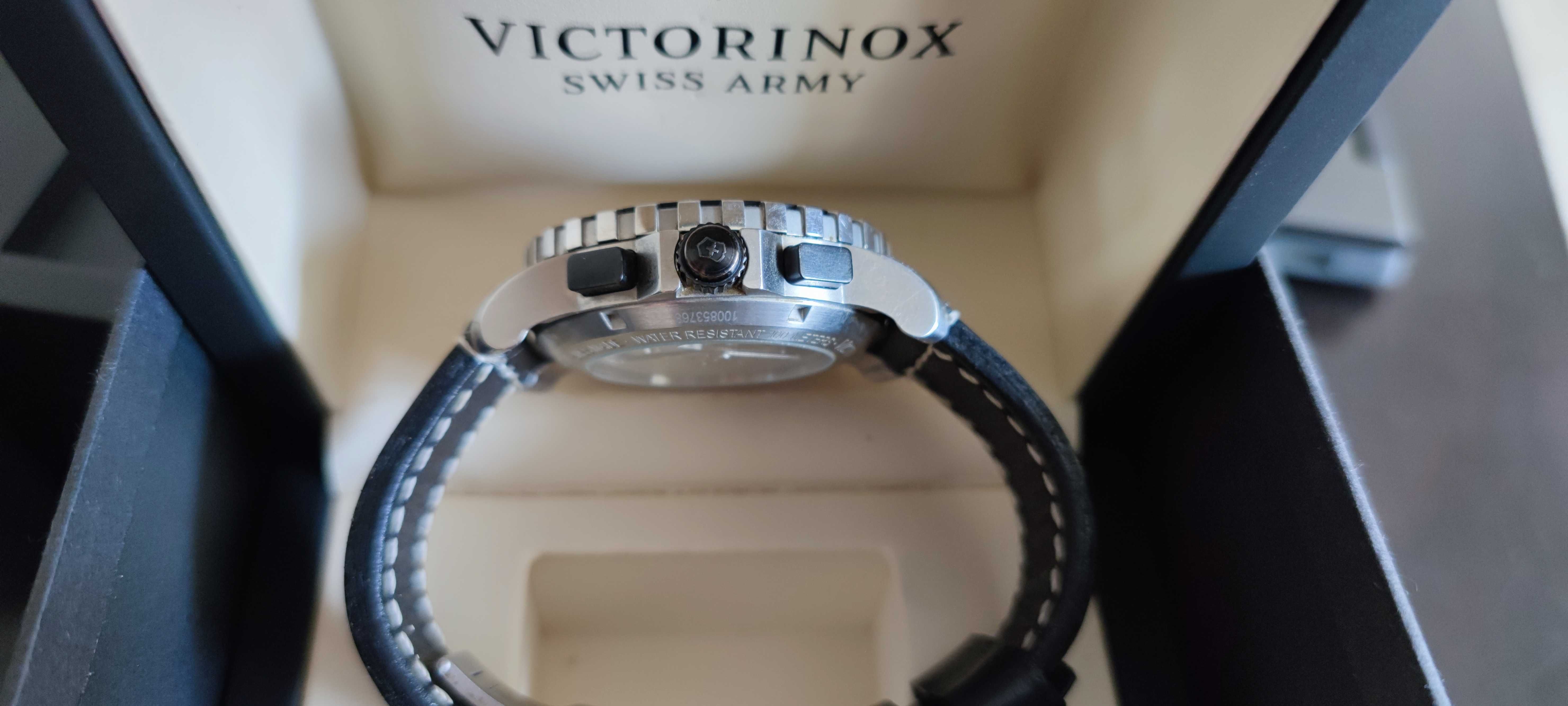 Часовник Victorinox Swiss Army Alpnach Chrono Mechanical