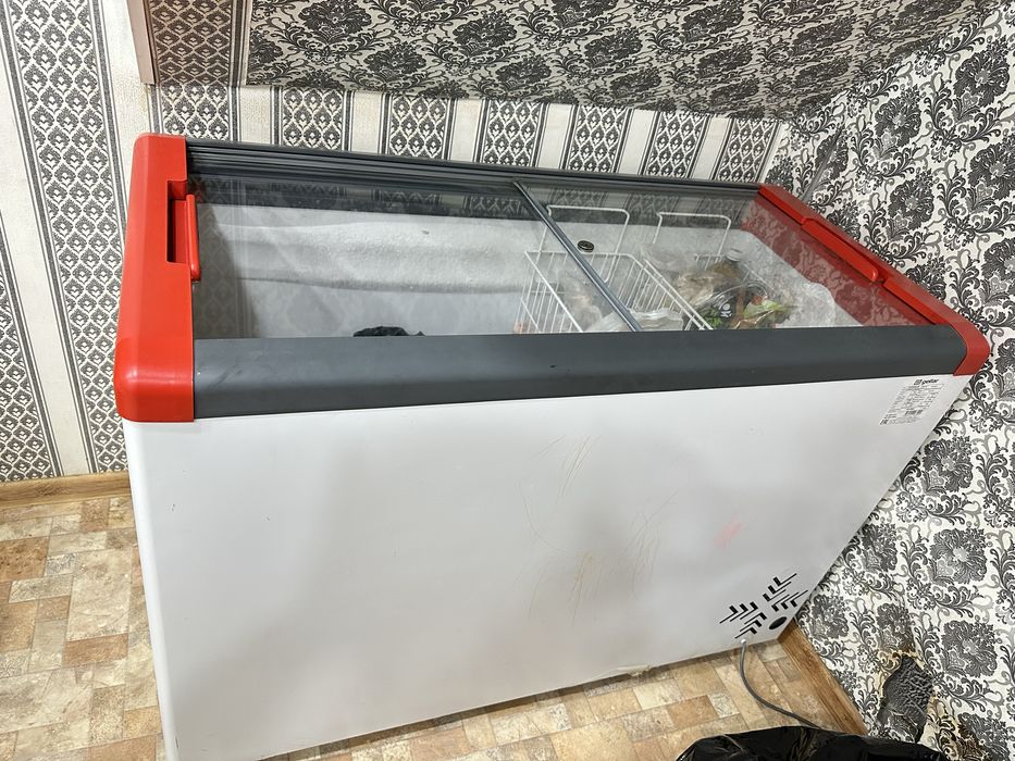 Витринный морозильник