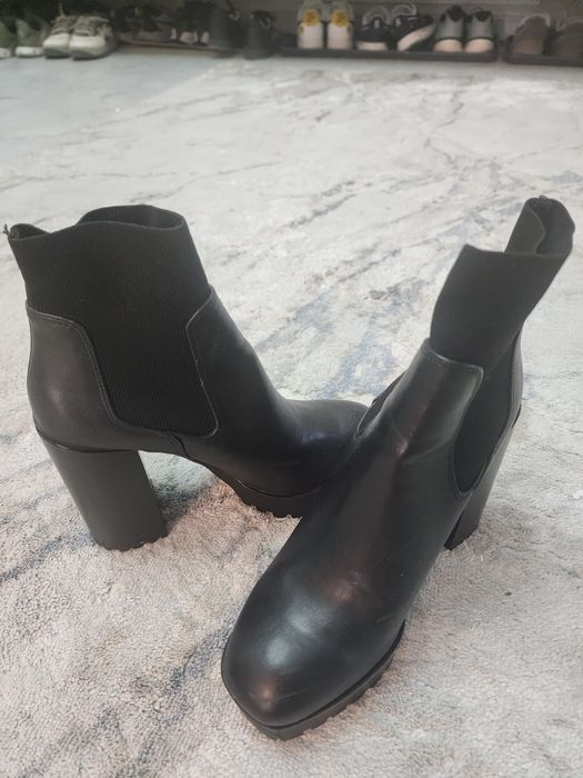 Продам ботинки  эко кожа