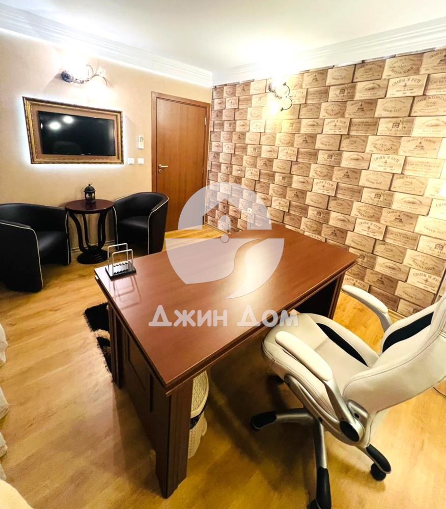 Продава се Многостаен апартамент в к.к. Слънчев бряг - 250 кв.м за 1080 €/кв.м - Снимка #8