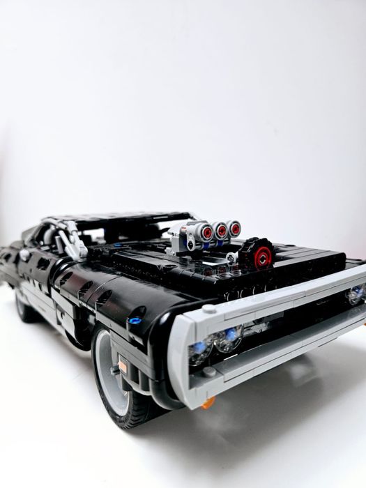 Lego Technic 42111 - Dom's Dodge Charger (2020)