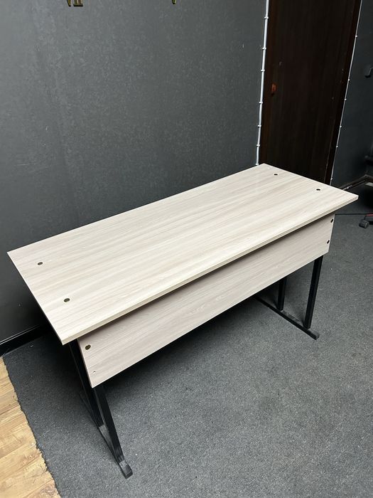 Продаются двухместные столы,Парты