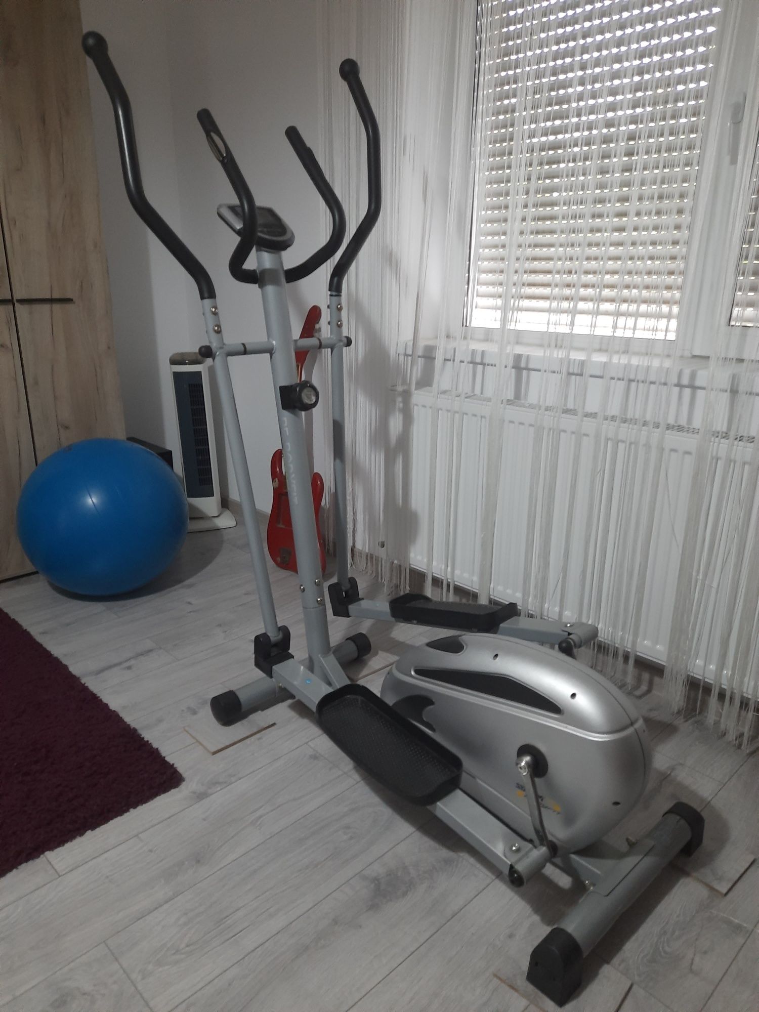 Aparat de fitness, bicicletă eliptică, Crosstrainer